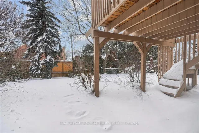 Additional image 46 of 2076 Pelee Blvd