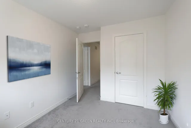 Additional image 22 of 467 Manhattan Common St