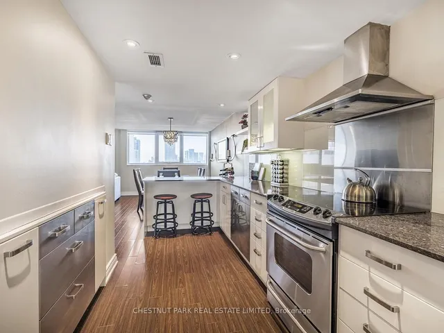 Additional image 17 of 360 Bloor St Unit PH1