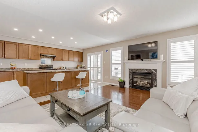 Additional image 23 of 72 Newington Cres