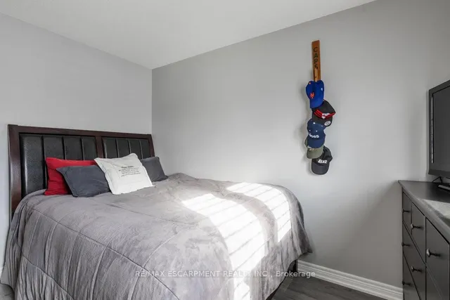 Additional image 23 of 74 Edenrock Dr