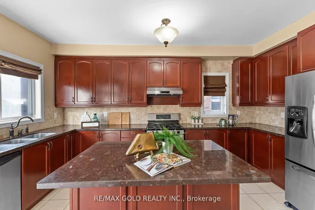 Additional image 13 of 7 Powell Dr