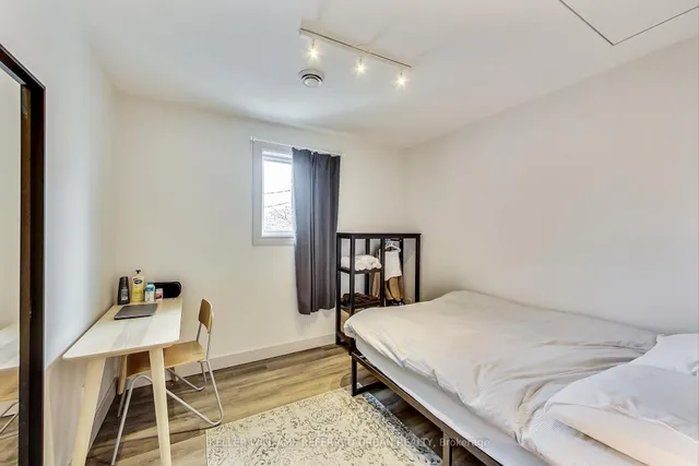 Additional image 30 of 205 Bathurst St