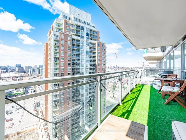 Additional image 22 of 100 Western Battery Rd Unit 1905