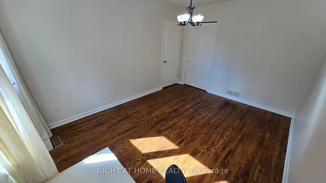 Additional image 25 of 236 York Mills Rd