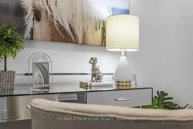 Additional image 33 of 108 Peter St Unit 510