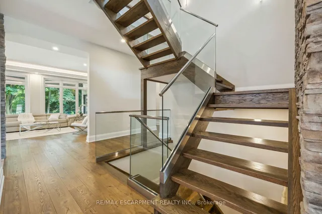 Additional image 5 of 60 Garden Ave