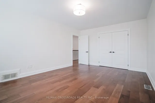 Additional image 32 of 41 Tollerton Ave