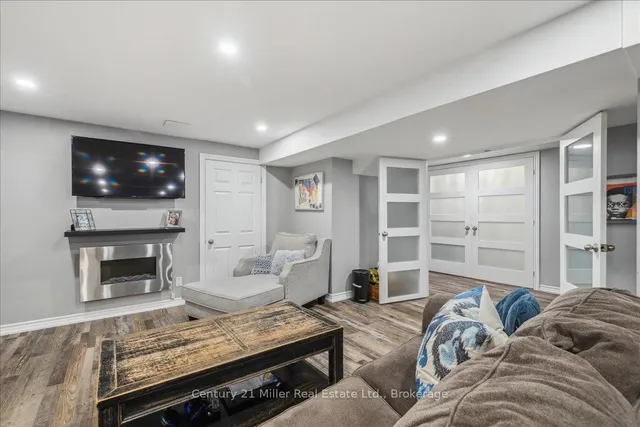 Additional image 23 of 30 Grande Ave