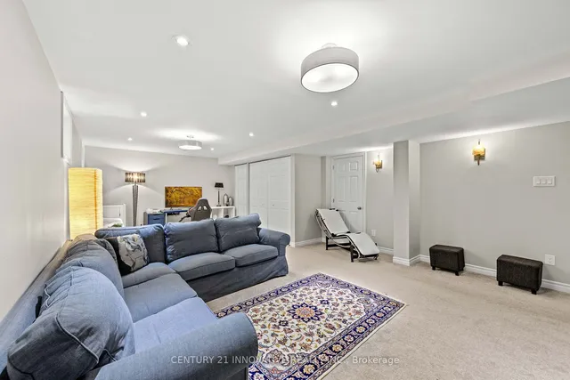 Additional image 36 of 828 Howden Cres