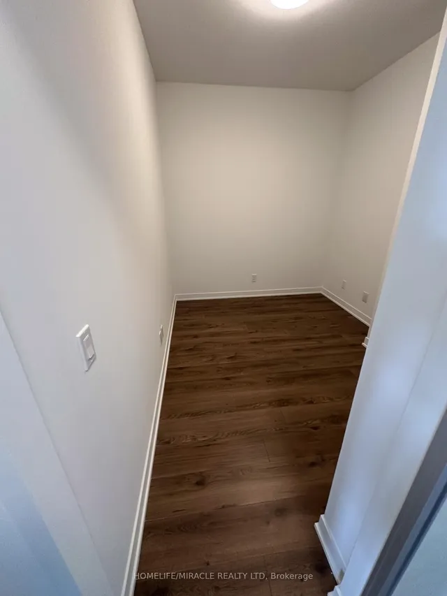 Additional image 22 of 405 Dundas St Unit PH07