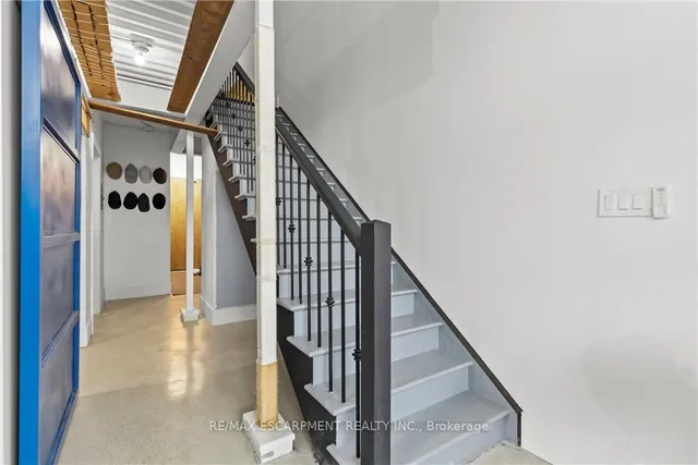 Additional image 22 of 66 Bay St Unit 105