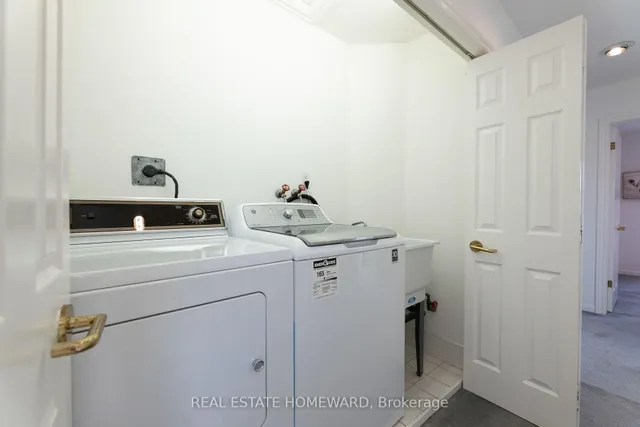 Additional image 20 of 416 Roehampton Ave