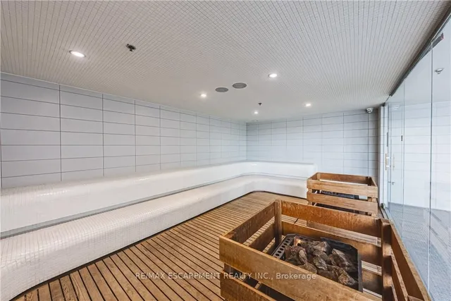 Additional image 32 of 2093 Fairview St Unit 2001