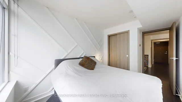 Additional image 13 of 19 Bathurst St Unit 1810