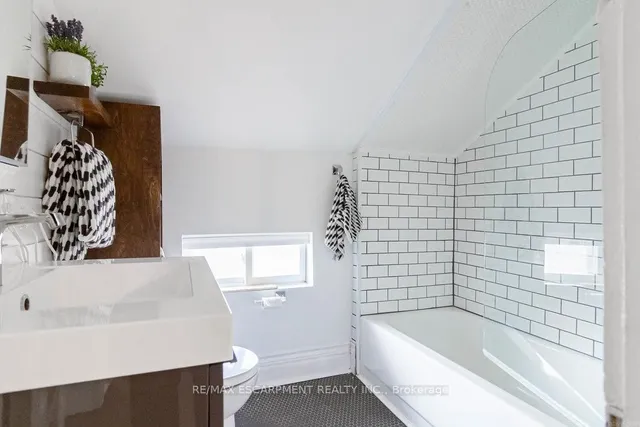 Additional image 31 of 55 Cheever St