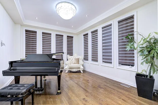 Additional image 18 of 23 Dalmeny Dr