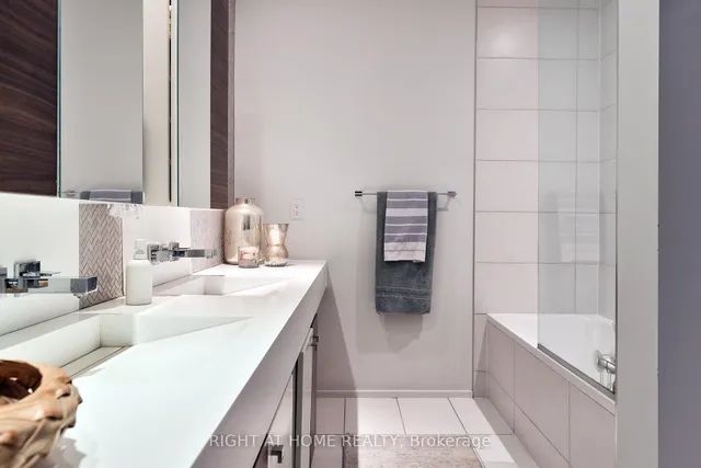 Additional image 20 of 231 Claremont St