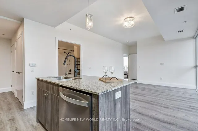 Additional image 9 of 60 Charles St Unit 1802