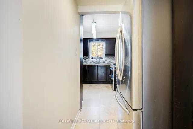 Additional image 16 of 25 Hollowgrove Blvd