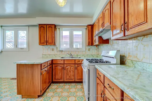 Additional image 13 of 303 Pellatt Ave