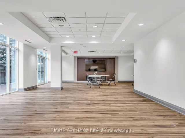 Additional image 35 of 650 Lawrence Ave Unit 646