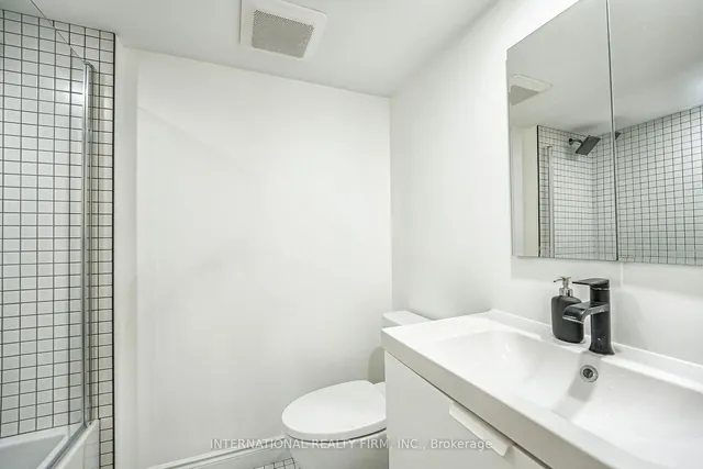 Additional image 13 of 1 Ruttan St Unit TH 107