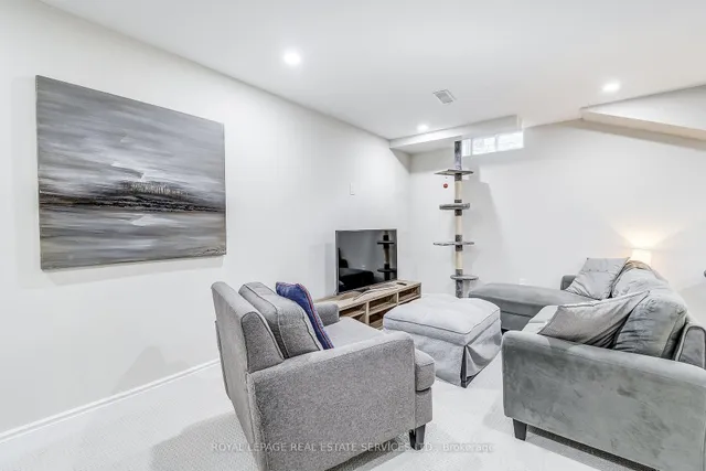 Additional image 30 of 232 Stonehenge Dr Unit 3