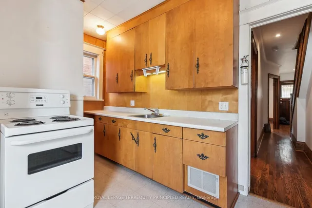 Additional image 12 of 538 Milverton Blvd