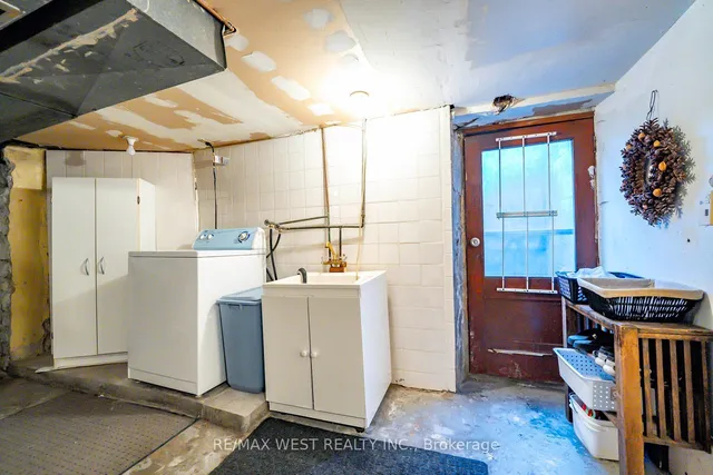 Additional image 30 of 217 Gladstone Ave