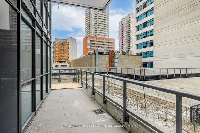 Additional image 29 of 30 Roehampton Ave Unit 308