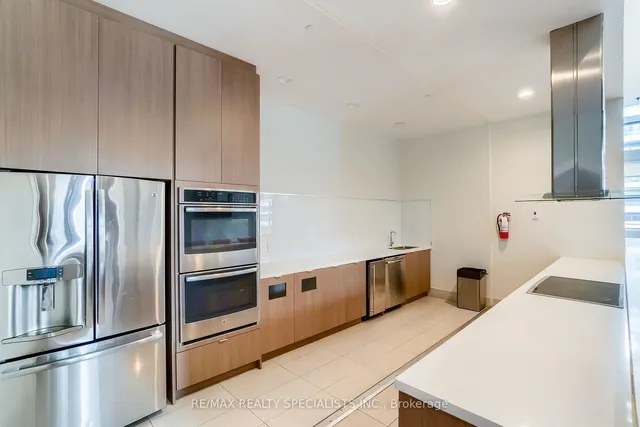 Additional image 25 of 2212 Lakeshore Blvd Unit 2910