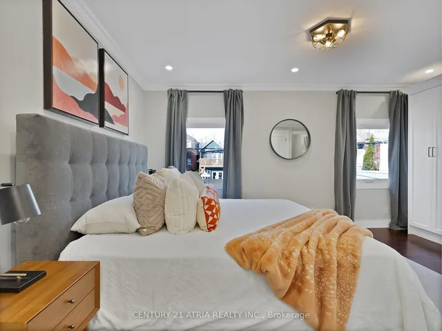 Additional image 21 of 72 Redwood Ave