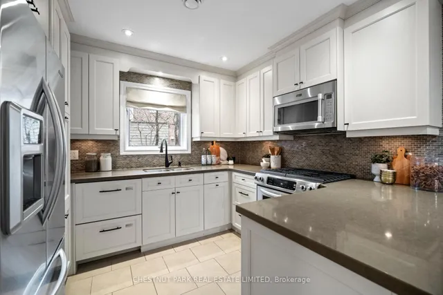 Additional image 10 of 75 Lynngrove Ave