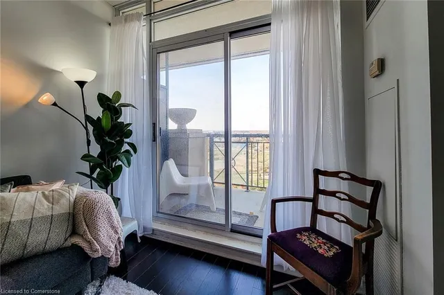 Additional image 19 of 2325 Central Park Dr