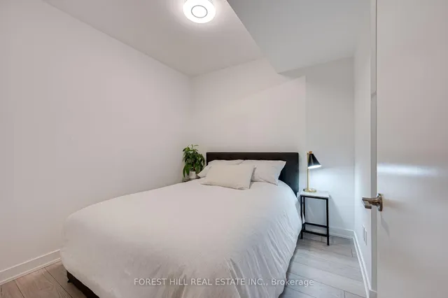 Additional image 17 of 8 Tippett Rd Unit 411