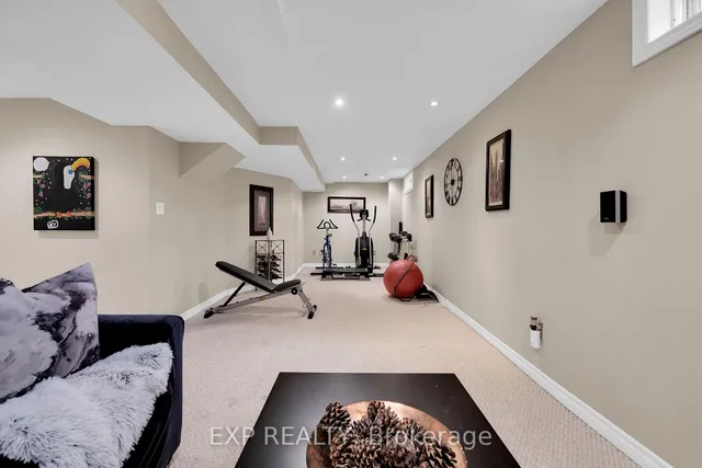 Additional image 36 of 2209 Kenneth Cres