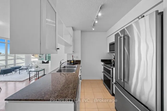 Additional image 19 of 397 Front St Unit 3610