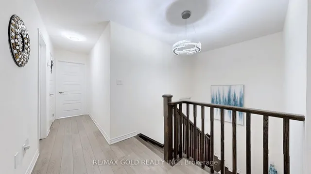 Additional image 18 of 644 Kennedy Circ