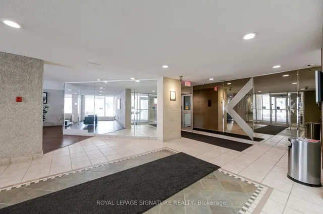 Additional image 3 of 812 Burnhamthorpe Rd Unit 907