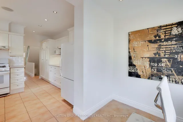 Additional image 19 of 42 Ellsworth Ave