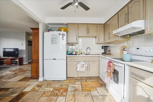 Additional image 16 of 432 Main St Unit 604