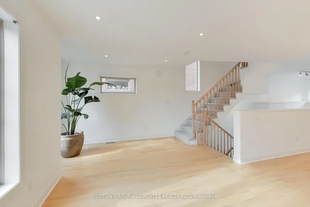 Additional image 21 of 70 Guildwood Pkwy Unit 4