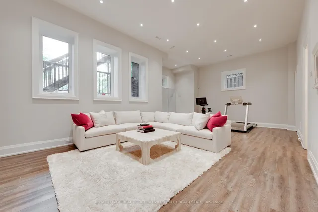 Additional image 30 of 665 Bedford Park Ave