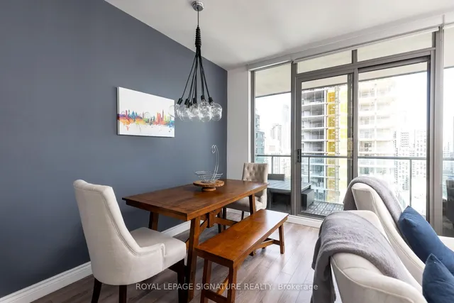 Additional image 11 of 33 Lombard St Unit 2006