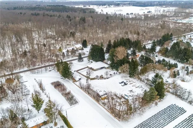 Additional image 44 of 715 Robson Rd