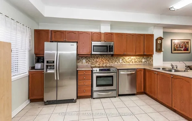 Additional image 6 of 901 Kennedy Rd Unit 17