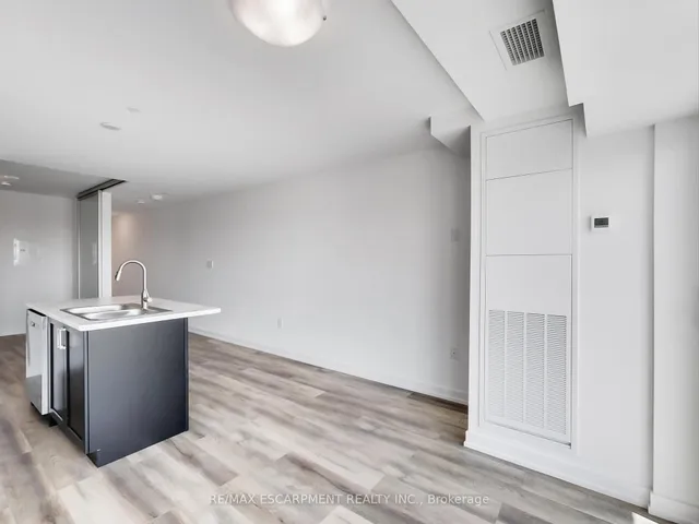 Additional image 25 of 470 Dundas St Unit 811