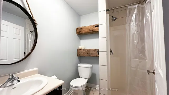 Additional image 10 of 80 King William St Unit 104