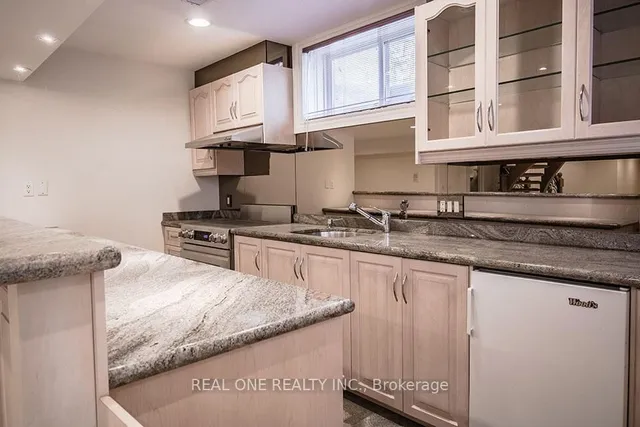 Additional image 35 of 50 Yorkminster Rd